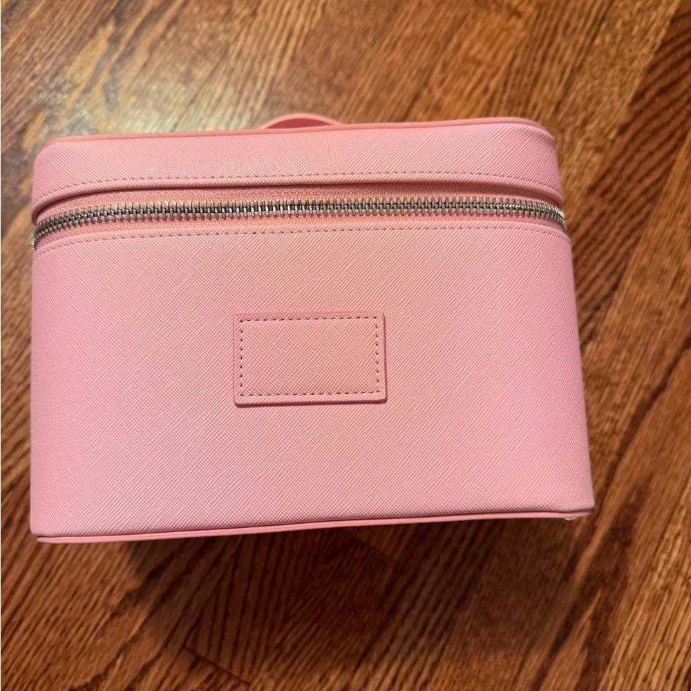 Etoile Vanity Case - Picture 1 of 13